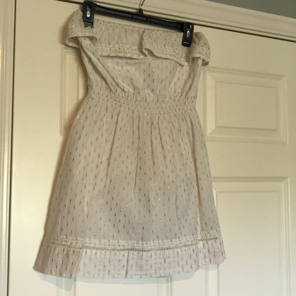 White strapless dress